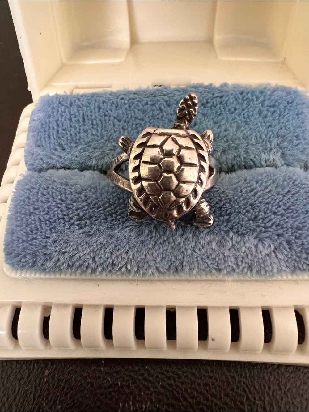 Vintage Sterling Silver articulated Turtle Ring Size 7